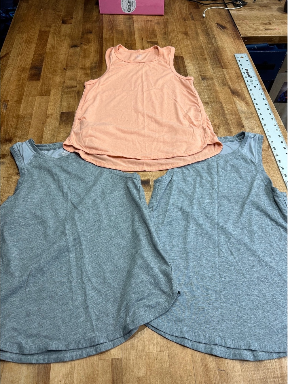 Athletic Works Women's XS Tank Tops 3-Pack in Gray and Peach